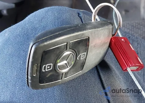 2019 Mercedes-Benz Sprinter 2500 High Roof V6 from USA, damaged, VIN WD4PF1CD9KP124656